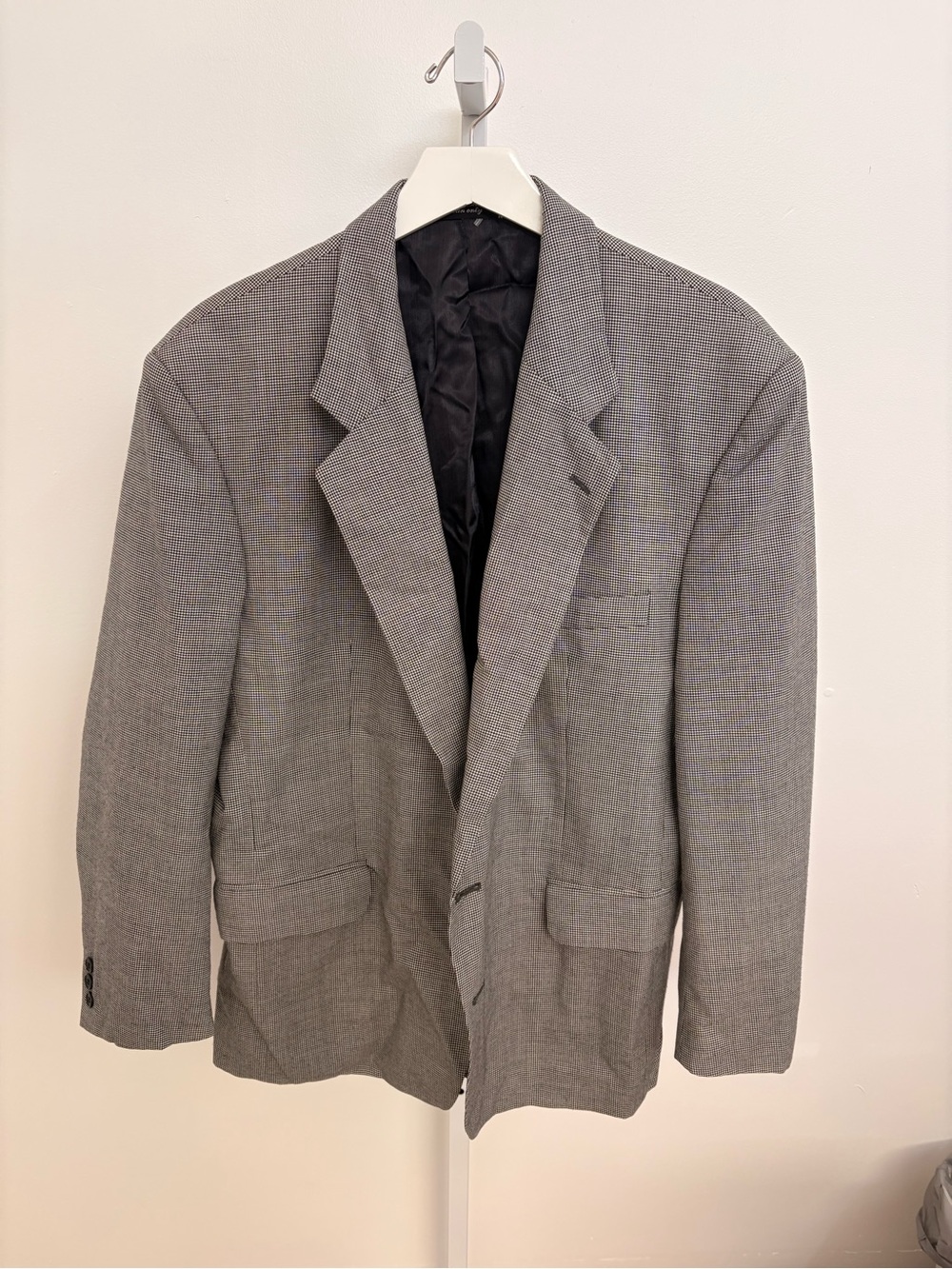 Classic Men's Gray Notch-Lapel Sport Coat
